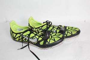 lot 435 image: Nike Mens Track and Field Shoes, Size 11.5