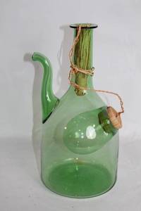 lot 495 image: Vintage Green Blown Glass Wine Decanter with Wicker Accents