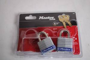 lot 72 image: Master Lock Padlock Set with 2 Keys - Factory Sealed