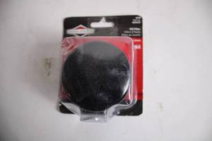 lot 110 image: Briggs & Stratton Oil Filter Model 5049 Part No. 492932S
