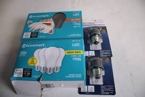 lot 124 image: Collection of Ecosmart LED Light Bulbs and Light Control Adapters