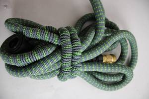 lot 147 image: Expandable Garden Hose with Brass Fittings and Durable Fabric