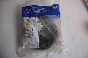 lot 203 image: Universal 4-Wire Dryer Power Cord - 6 ft Length