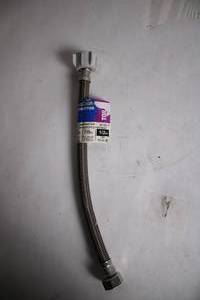 lot 231 image: BrassCraft Speedi Plumb Plus Engineered Polymer Braid Toilet Connector 12 in