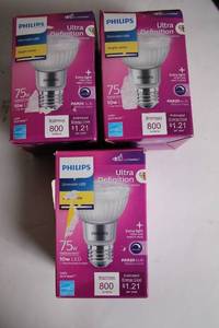 lot 264 image: Set of 3 Philips Ultra Definition Dimmable LED Bulbs - PAR20