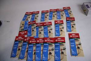 lot 277 image: Lot of 25 Velcro Black Cord Keepers for Electronics