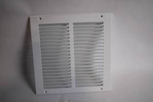 lot 316 image: White Metal Wall Vent Grille Cover 9x9 Inches