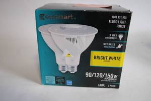 lot 326 image: 2-Pack Ecosmart PAR38 LED Flood Light Bulbs - Bright White