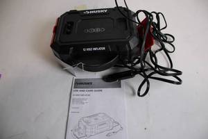Husky 12 Volt Inflator with Auto Shutoff