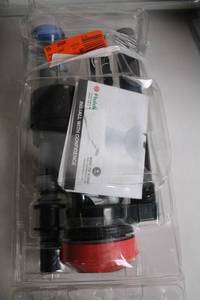 lot 366 image: Fluidmaster 400A Universal Toilet Fill Valve Kit