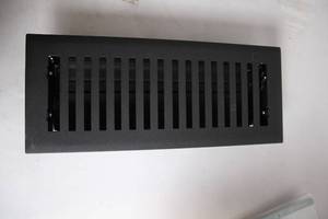 lot 369 image: Rectangular Black Metal Air Vent Cover with Adjustable Louvers