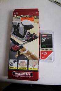 lot 372 image: Milescraft SawGuide Circular Saw Attachment and Oregon Chain - Set
