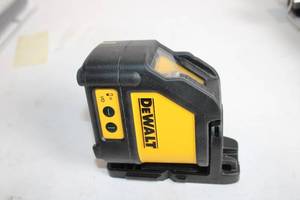 DEWALT Laser Level DW088CG, Cross Line Self Leveling, Like New