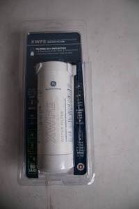lot 391 image: GE XWFE Refrigerator Water Filter for 50 Impurities