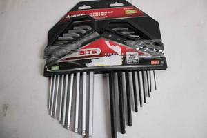 lot 393 image: Husky 18-Piece Non-Slip Hex Key Set