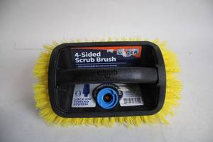 lot 491 image: Unger 4-Sided Scrub Brush with Lock-On Thread System