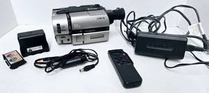 lot 151 image: Sony Handycam Vision Video Hi8 XR Camcorder with Accessories