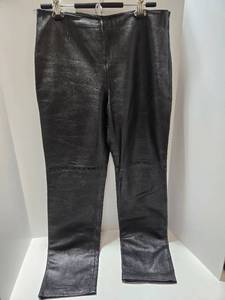 lot 184 image: Vintage 90s HUGO BUSCATI Buttery Soft Moto Womens Leather Pants 