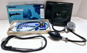 lot 185 image: Vintage 3M Littmann Stethoscope and Tycos Blood Pressure Monitor Set