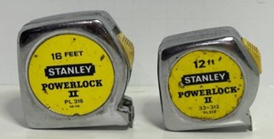 lot 26 image: Set of 2 Stanley PowerLock II Tape Measures - 16 ft and 12 ft