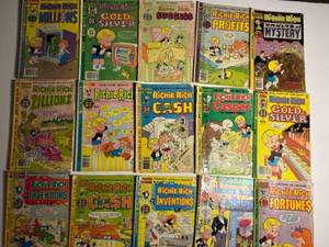 lot 86 image: Collection of Richie Rich Comic Books - Set of 15