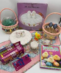 lot 258 image: Easter Decor, Egg Tray, Baskets, Egg Decorating Supplies