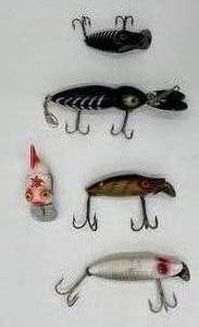 lot 314 image: 5 Vintage Heddon Fishing Lures - HI-TAIL Budweiser, MIDGIT DIGIT, 2 RIVER RUNT SPOOK FLOATERS