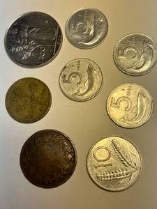 lot 355 image: Collection of 8 Vintage Italian Coins