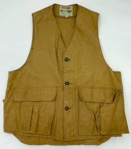 lot 374 image: Versatile Tuff-Gear Outdoor Utility Vest  with Multiple Pockets Lg