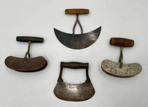 lot 242 image: Set of 4 Vintage HerbCabbage Choppers with Wood Handles