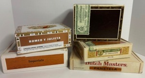 lot 388 image: Collection of Vintage Cardboard Cigar Boxes - Various Brands - Qty 5