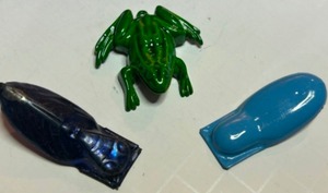 lot 396 image: Vintage Set of 3 Tin Clicker Noisemakers Including a Frog, a Katydid & More