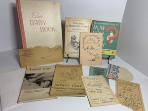 lot 398 image: Vintage 1930s-1940s Collection of Baby and Childcare Books and Certificates