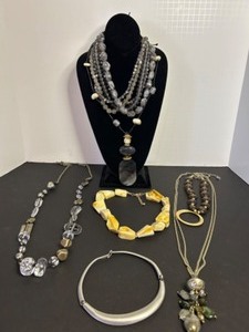 lot 401 image: Assorted Collection of Chicos  Banana Republic  Sylca Brand Necklaces