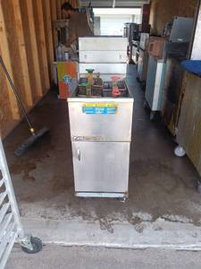 Southbend SB45SS Deep Fryer with Dual Fry Baskets