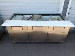 lot 54 image: Used Commercial Refrigerated Prep Table with Storage