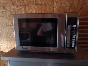 Amana Commercial Microwave Model RFS18TS