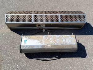 lot 74 image: Berner International Corp Electric Air Curtains