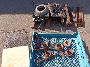lot 79 image: Commercial oven burners and grates