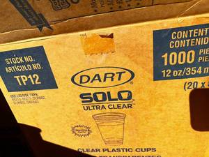 lot 55 image: Dart Solo Ultra Clear Plastic Cups 12oz