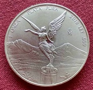 lot 52 image: 2019 Mexico 1 oz Silver Libertad