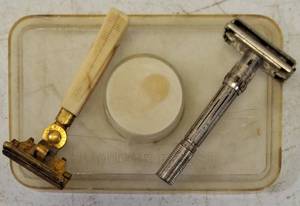 lot 35 image: Vintage Shavers (View Photos)