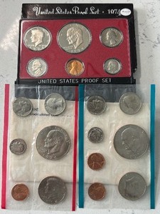 lot 16 image: 1974-S Proof and P & D Mint Sets