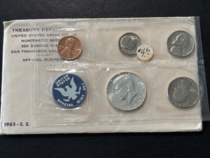 lot 18 image: 1965 Special Strike Mint Set