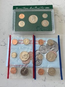 lot 62 image: 1994-S Proof and P & D Mint Sets