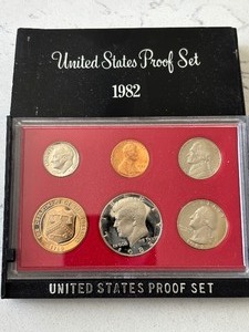 lot 41 image: 1982-S Proof Set