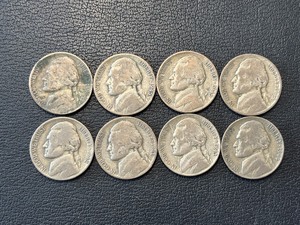 lot 48 image: Silver War Nickels