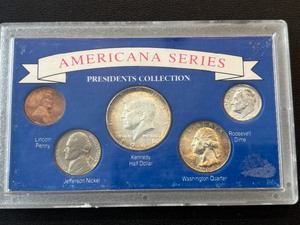lot 32 image: Americana Series Presidents