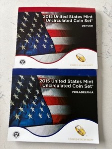 lot 93 image: 2015 P & D Mint Sets