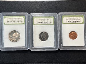 lot 116 image: Encapsulated Coins